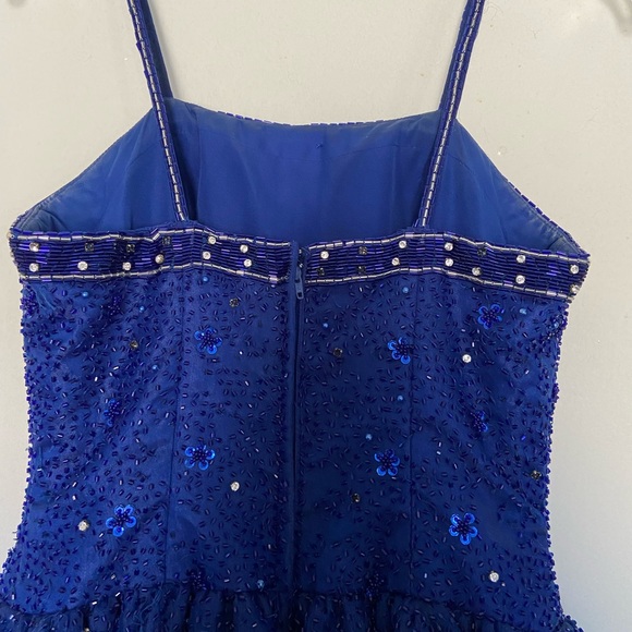 Blue Tiffany Design Prom dress. - Picture 6 of 8